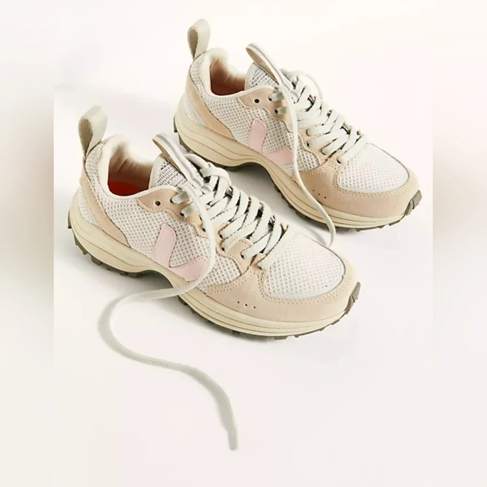 Veja Venturi Hexamesh sneakers beige Pink Womens size 6